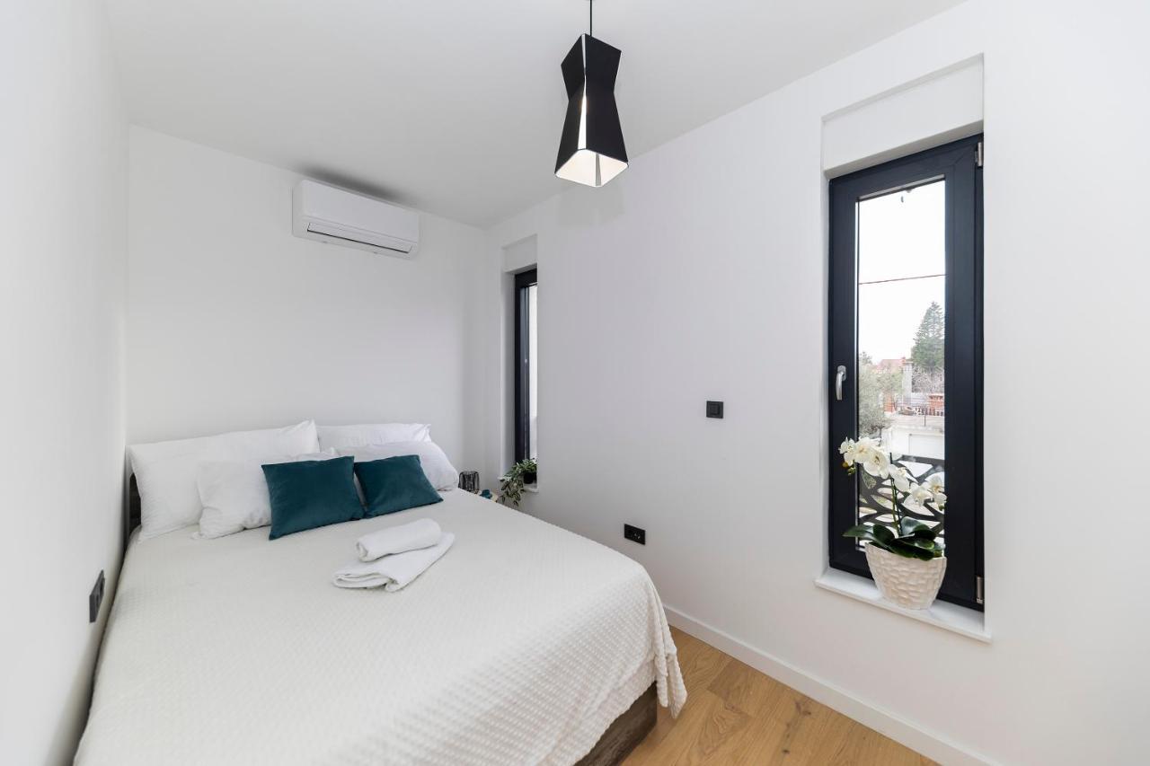 Apartment Marianne , Parking Free , 2 Bedroom & 2 Bathroom , Modern & Cozy Задар Екстер'єр фото