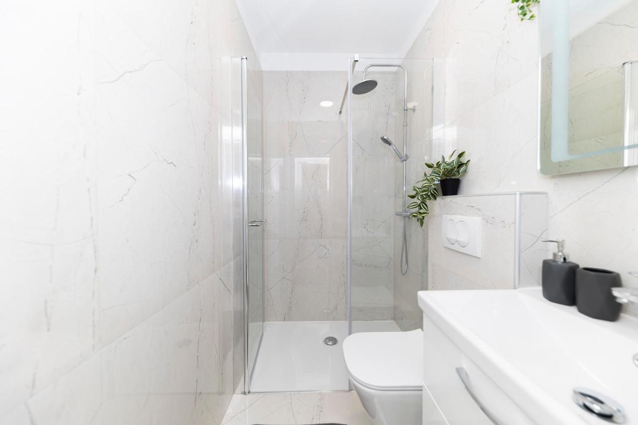 Apartment Marianne , Parking Free , 2 Bedroom & 2 Bathroom , Modern & Cozy Задар Екстер'єр фото